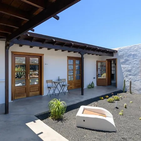 La Casa Del Medianero Apartmán *